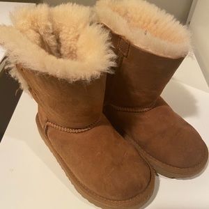 Toddler Bailey Bow Button UGGS